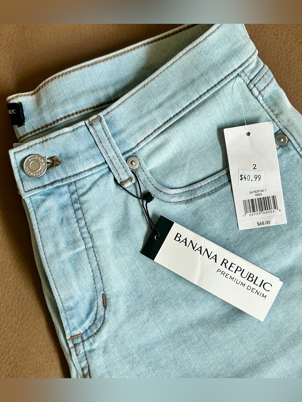 Banana Republic - NWT - Premium Denim Shorts